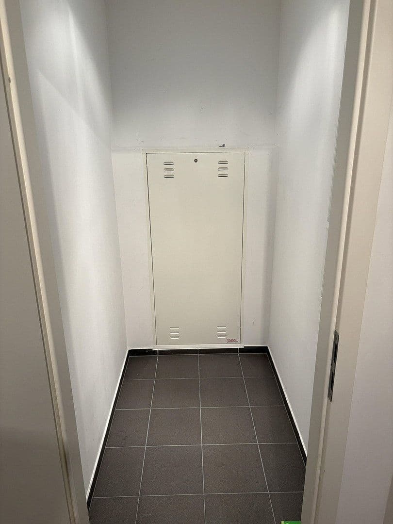 Prenájom bytu 2-izbový 72 m², Grünauer Straße 60, Berlin, Berlín Prenájom bytu 2-izbový 72 m², Grünauer Straße 60, Berlin, Berlín