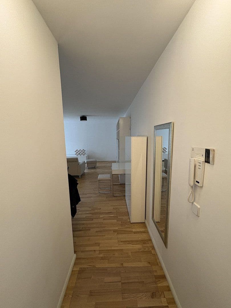 Prenájom bytu 2-izbový 72 m², Grünauer Straße 60, Berlin, Berlín Prenájom bytu 2-izbový 72 m², Grünauer Straße 60, Berlin, Berlín