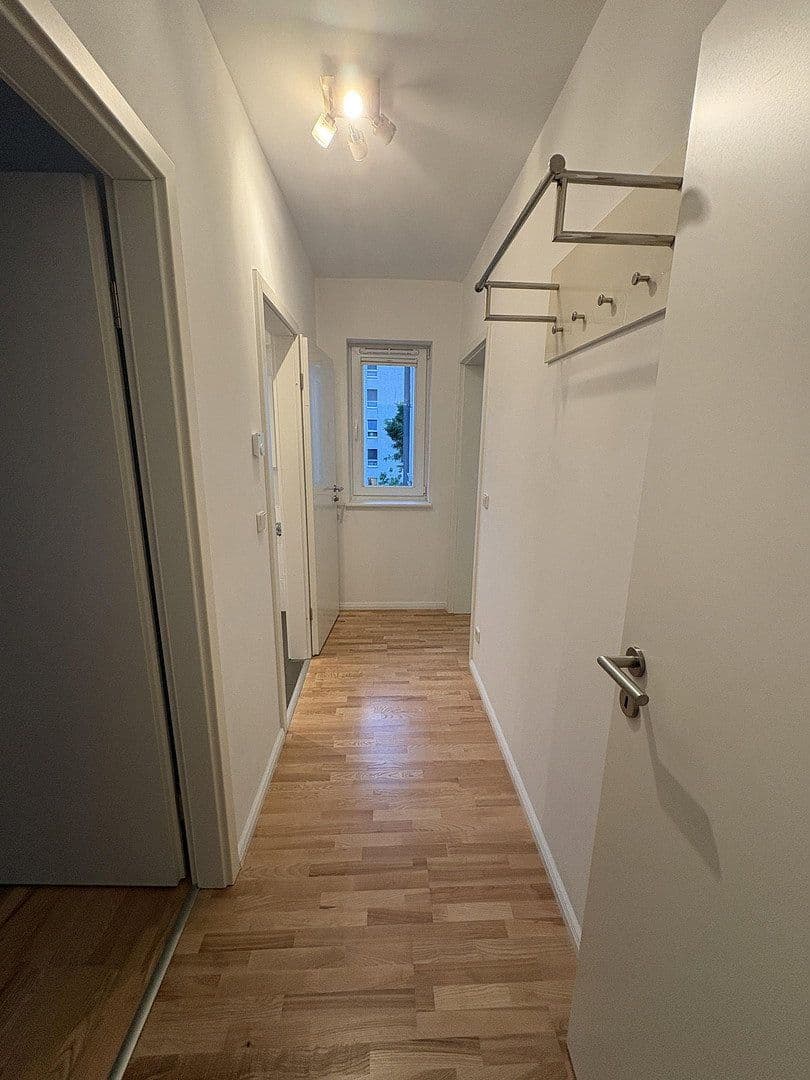 Prenájom bytu 2-izbový 72 m², Grünauer Straße 60, Berlin, Berlín Prenájom bytu 2-izbový 72 m², Grünauer Straße 60, Berlin, Berlín