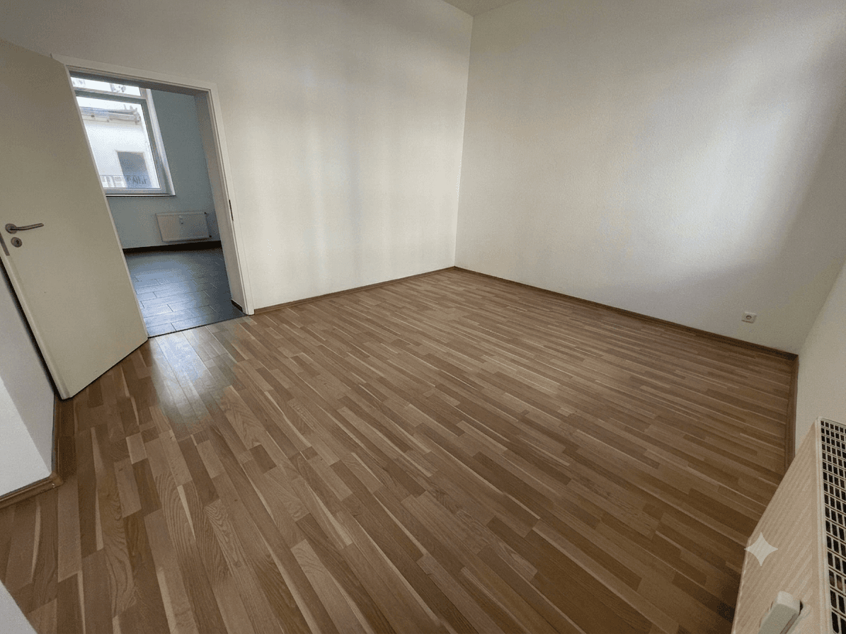 Prenájom bytu 3-izbový 78 m², Hülser Straße 54, Krefeld, Severné Porýnie - Westfálsko Prenájom bytu 3-izbový 78 m², Hülser Straße 54, Krefeld, Severné Porýnie - Westfálsko