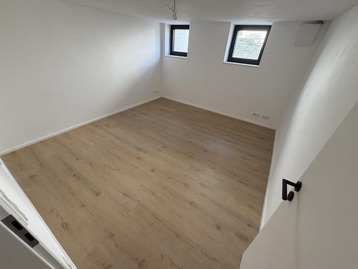 Prenájom bytu 3-izbový 68 m², Ingolstadt, Bavorsko Prenájom bytu 3-izbový 68 m², Ingolstadt, Bavorsko