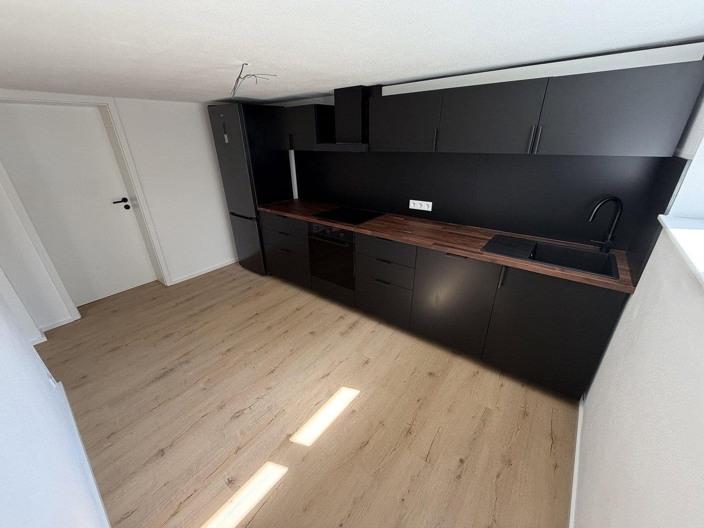 Prenájom bytu 3-izbový 68 m², Ingolstadt, Bavorsko Prenájom bytu 3-izbový 68 m², Ingolstadt, Bavorsko