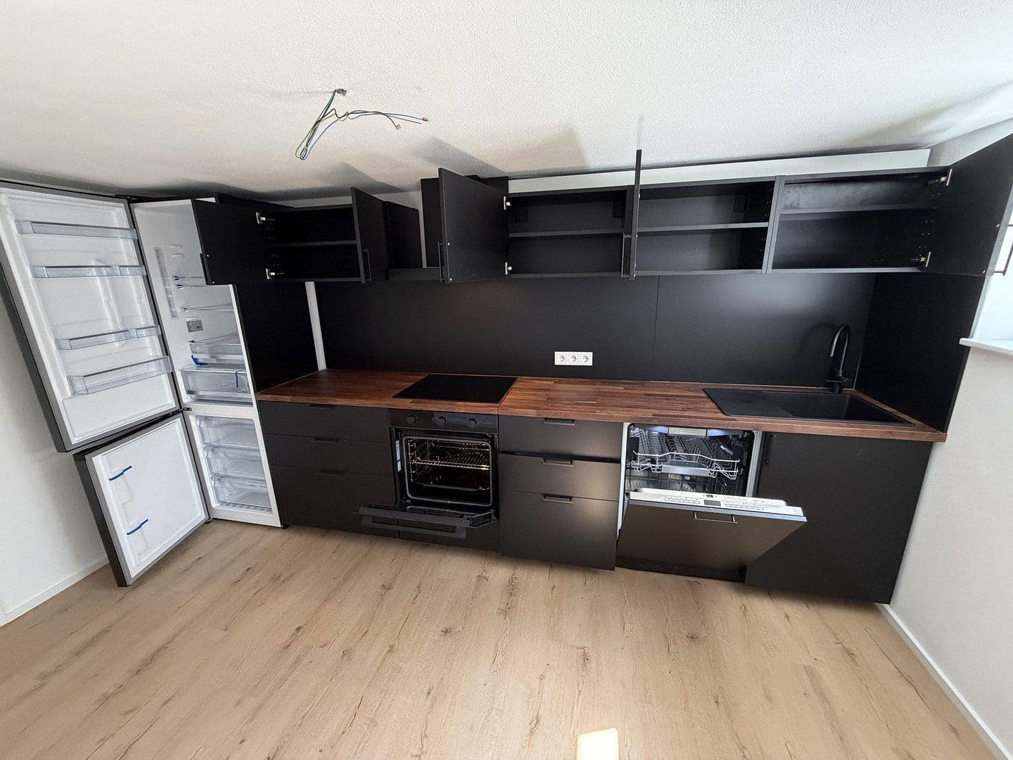Prenájom bytu 3-izbový 68 m², Ingolstadt, Bavorsko Prenájom bytu 3-izbový 68 m², Ingolstadt, Bavorsko