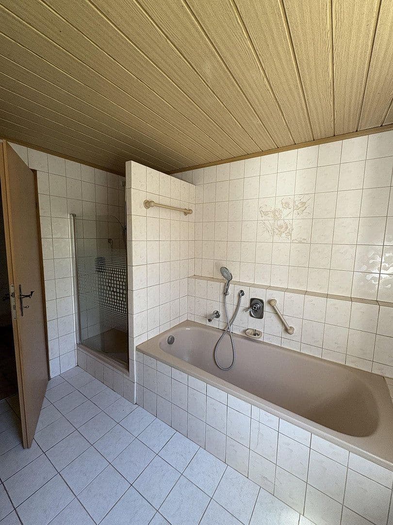Predaj domu 245 m², pozemok 1.360 m², Ruhstorf a.d.Rott, Bavorsko Predaj domu 245 m², pozemok 1.360 m², Ruhstorf a.d.Rott, Bavorsko