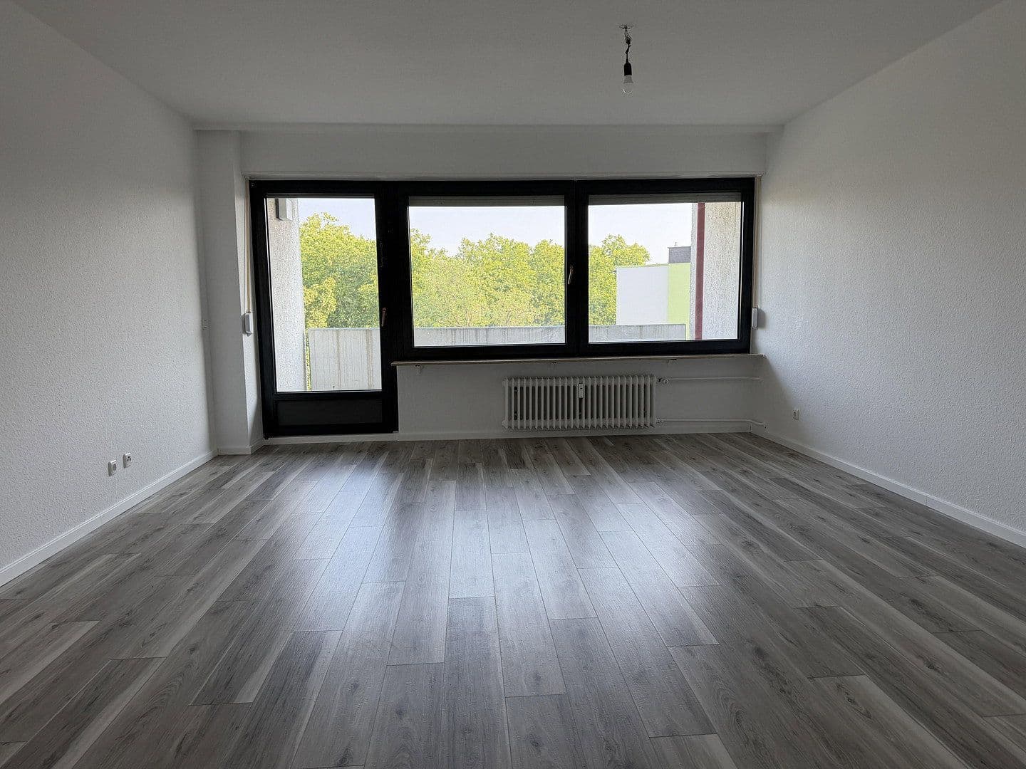 Prenájom bytu 3-izbový 80 m², Am Sportfeld 7, Mainz Gonsenheim, Porýnie-Falcko Prenájom bytu 3-izbový 80 m², Am Sportfeld 7, Mainz Gonsenheim, Porýnie-Falcko