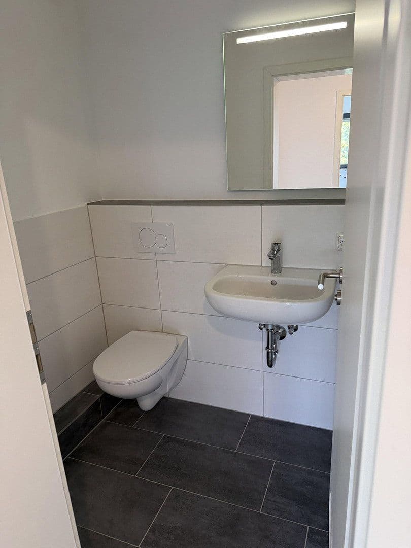 Prenájom bytu 3-izbový 80 m², Am Sportfeld 7, Mainz Gonsenheim, Porýnie-Falcko Prenájom bytu 3-izbový 80 m², Am Sportfeld 7, Mainz Gonsenheim, Porýnie-Falcko