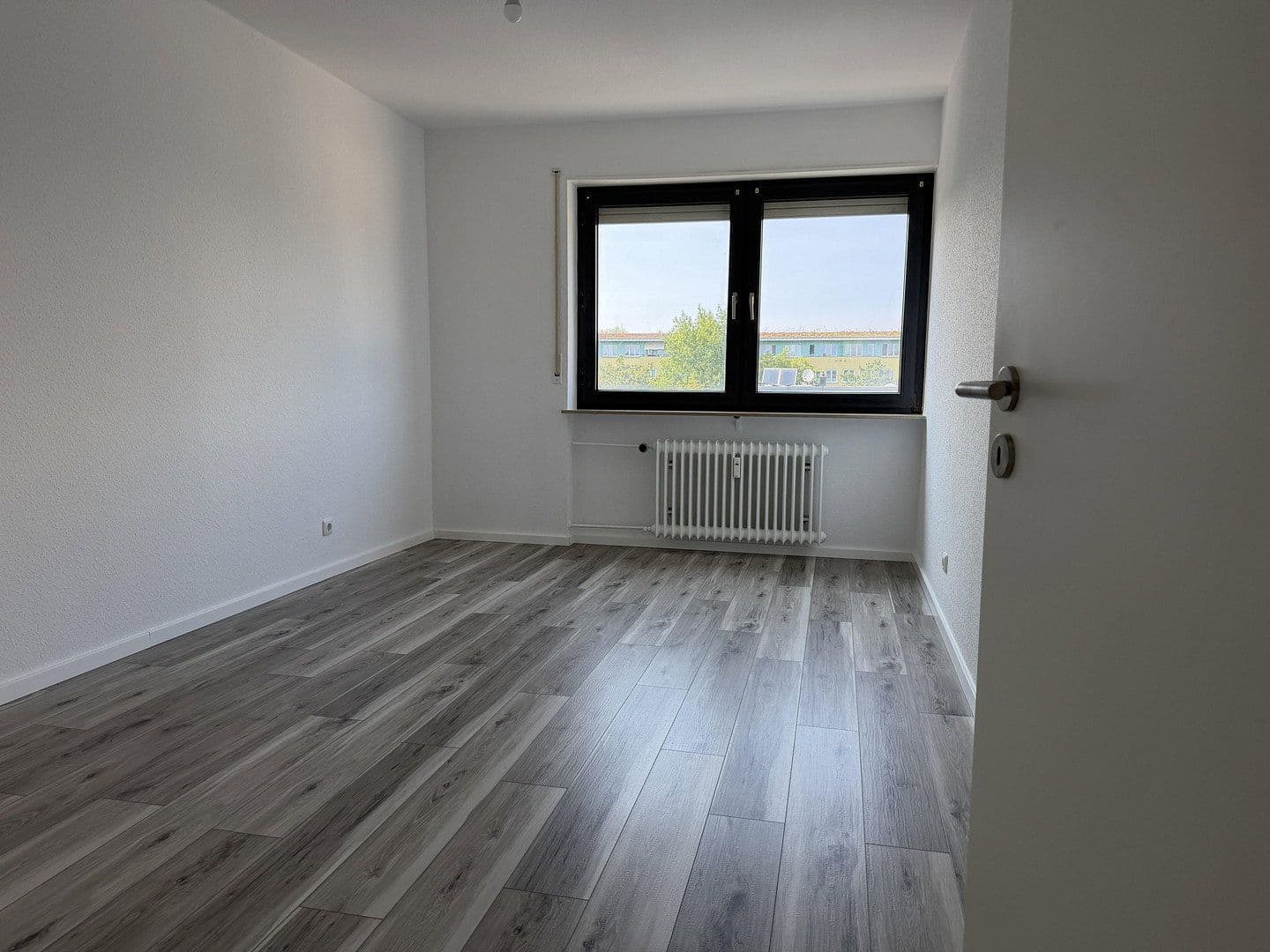 Prenájom bytu 3-izbový 80 m², Am Sportfeld 7, Mainz Gonsenheim, Porýnie-Falcko Prenájom bytu 3-izbový 80 m², Am Sportfeld 7, Mainz Gonsenheim, Porýnie-Falcko