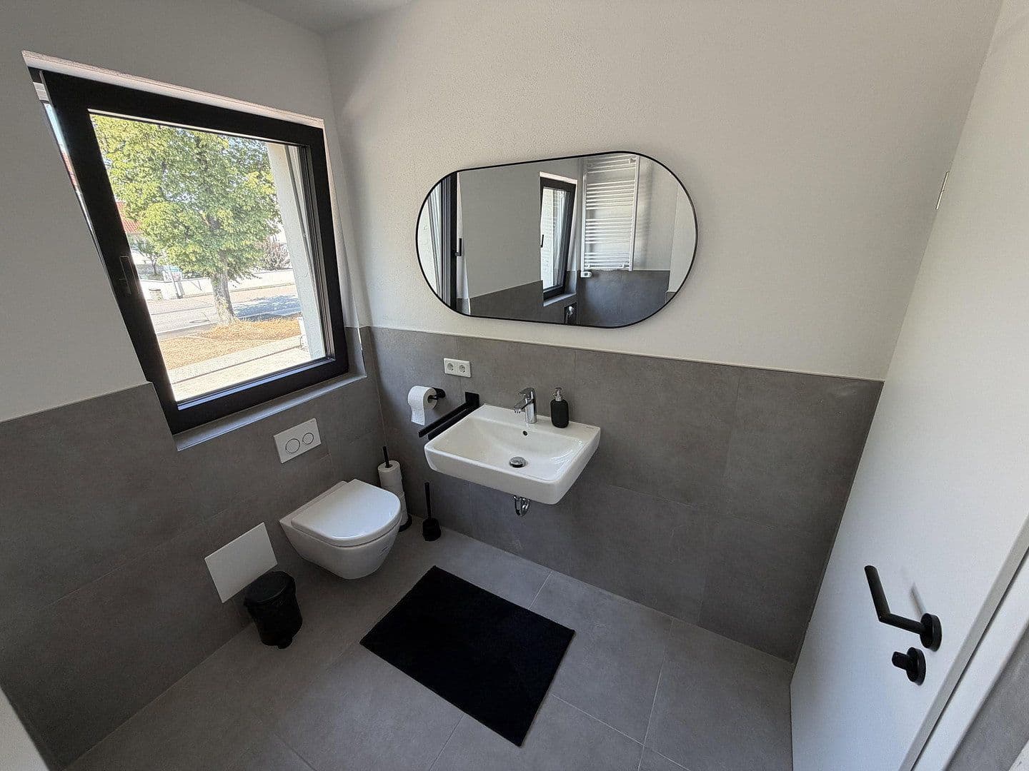 Prenájom bytu 4-izbový 76 m², Ingolstadt, Bavorsko Prenájom bytu 4-izbový 76 m², Ingolstadt, Bavorsko