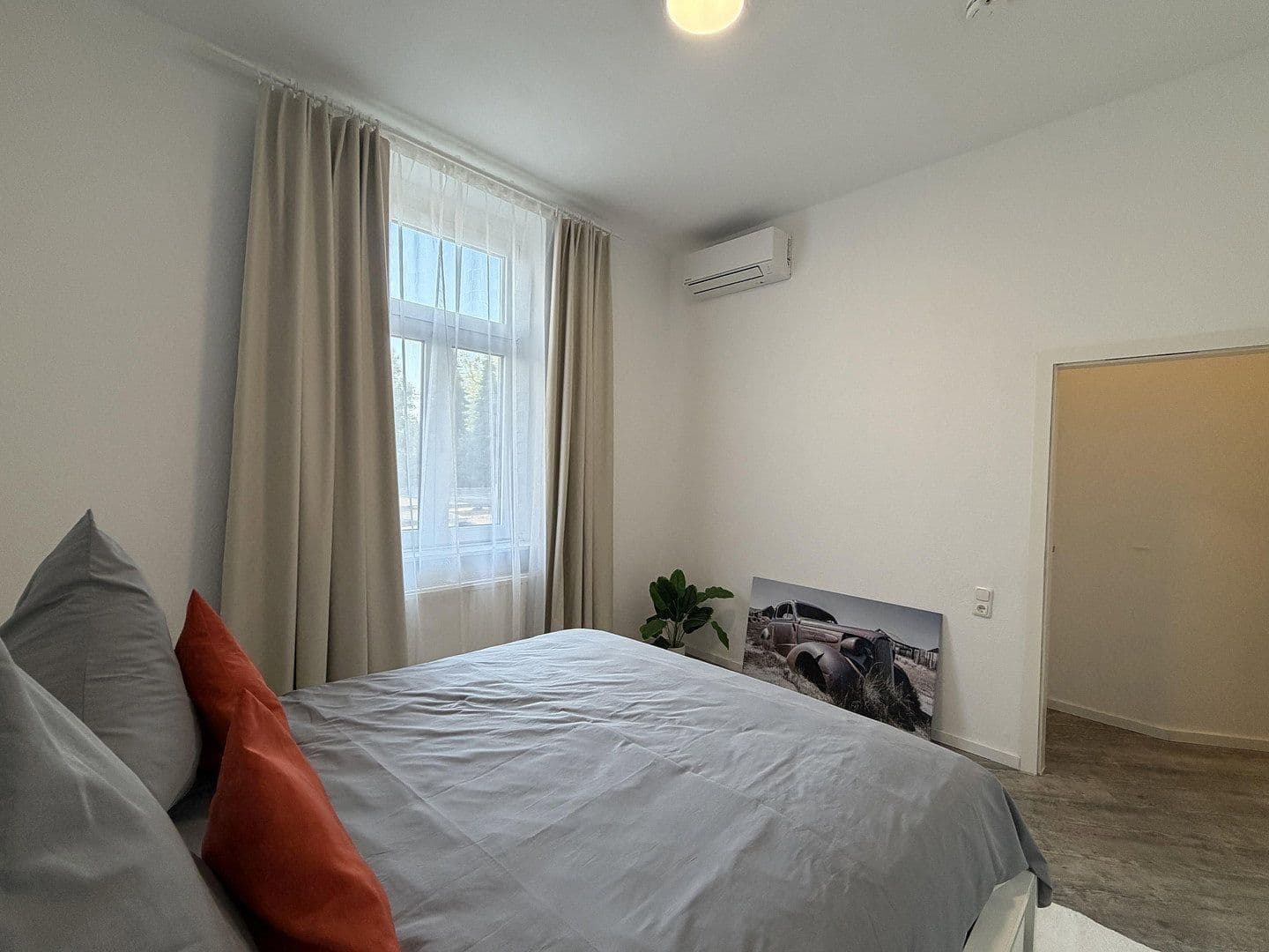 Prenájom bytu 2-izbový 60 m², Röhrenstraße 1, Düsseldorf, Severné Porýnie - Westfálsko Prenájom bytu 2-izbový 60 m², Röhrenstraße 1, Düsseldorf, Severné Porýnie - Westfálsko