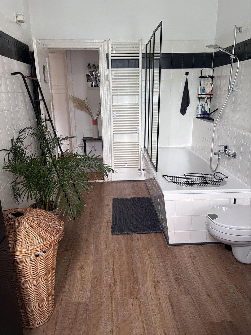 Predaj bytu 3-izbový 87 m², Kastanienallee 2, Potsdam, Brandenbursko Predaj bytu 3-izbový 87 m², Kastanienallee 2, Potsdam, Brandenbursko