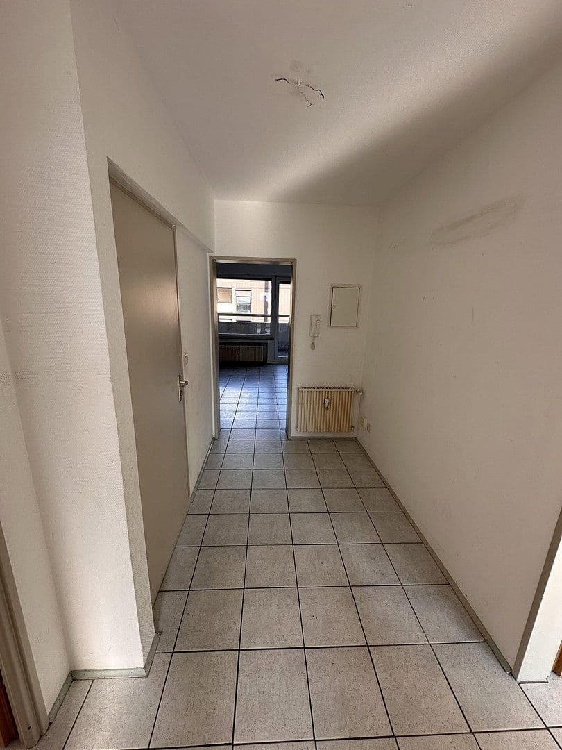 Prenájom bytu 3-izbový 89 m², Solinger Str. 139, Langenfeld (Rheinland), Severné Porýnie - Westfálsko Prenájom bytu 3-izbový 89 m², Solinger Str. 139, Langenfeld (Rheinland), Severné Porýnie - Westfálsko