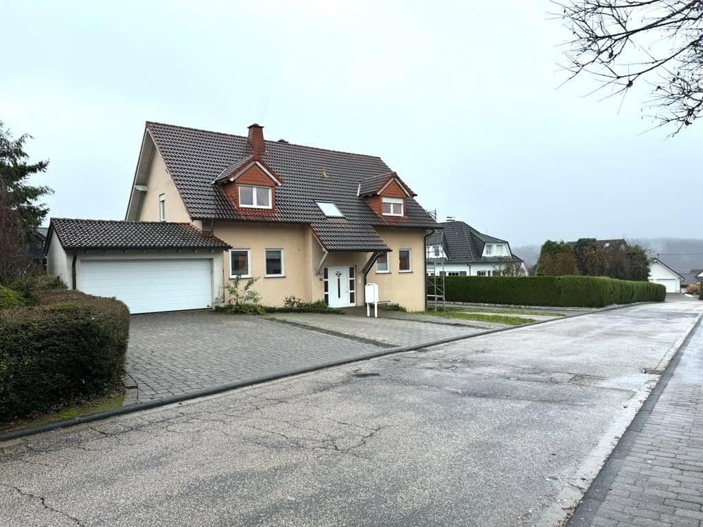 Prenájom bytu 3-izbový 108 m², Kalkstr. 28, Trierweiler, Porýnie-Falcko Prenájom bytu 3-izbový 108 m², Kalkstr. 28, Trierweiler, Porýnie-Falcko