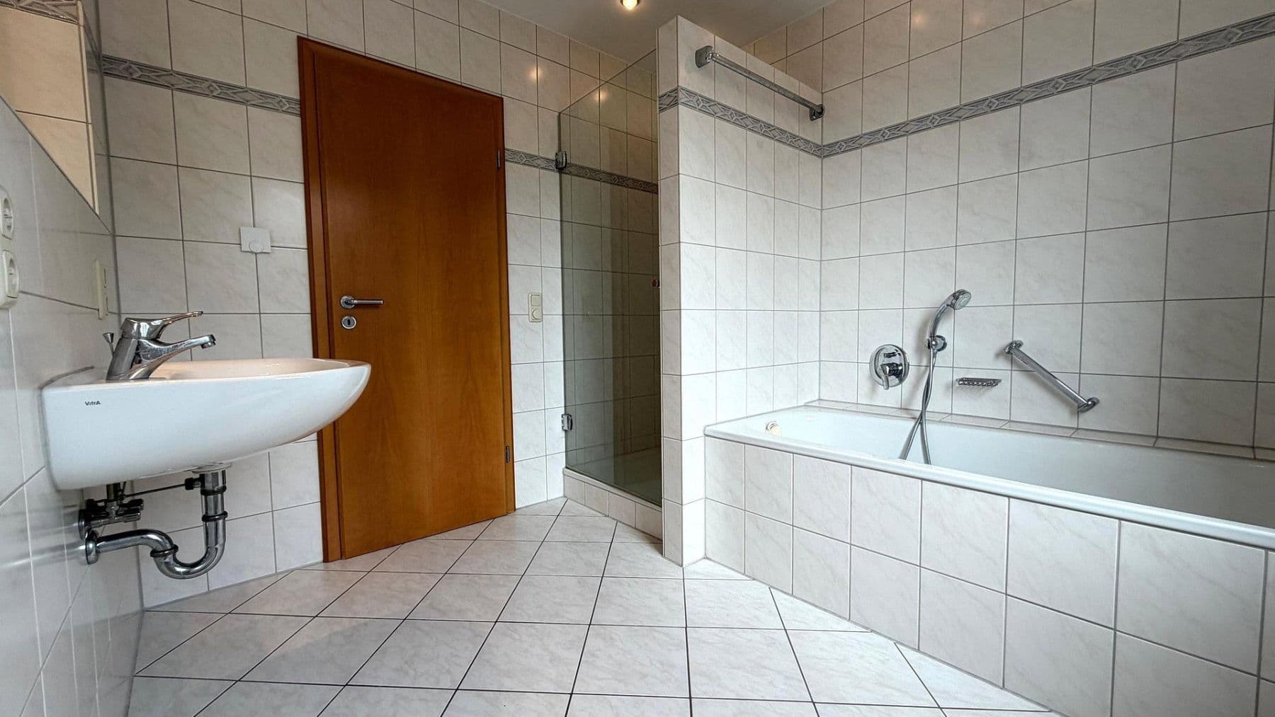Prenájom bytu 3-izbový 108 m², Kalkstr. 28, Trierweiler, Porýnie-Falcko Prenájom bytu 3-izbový 108 m², Kalkstr. 28, Trierweiler, Porýnie-Falcko