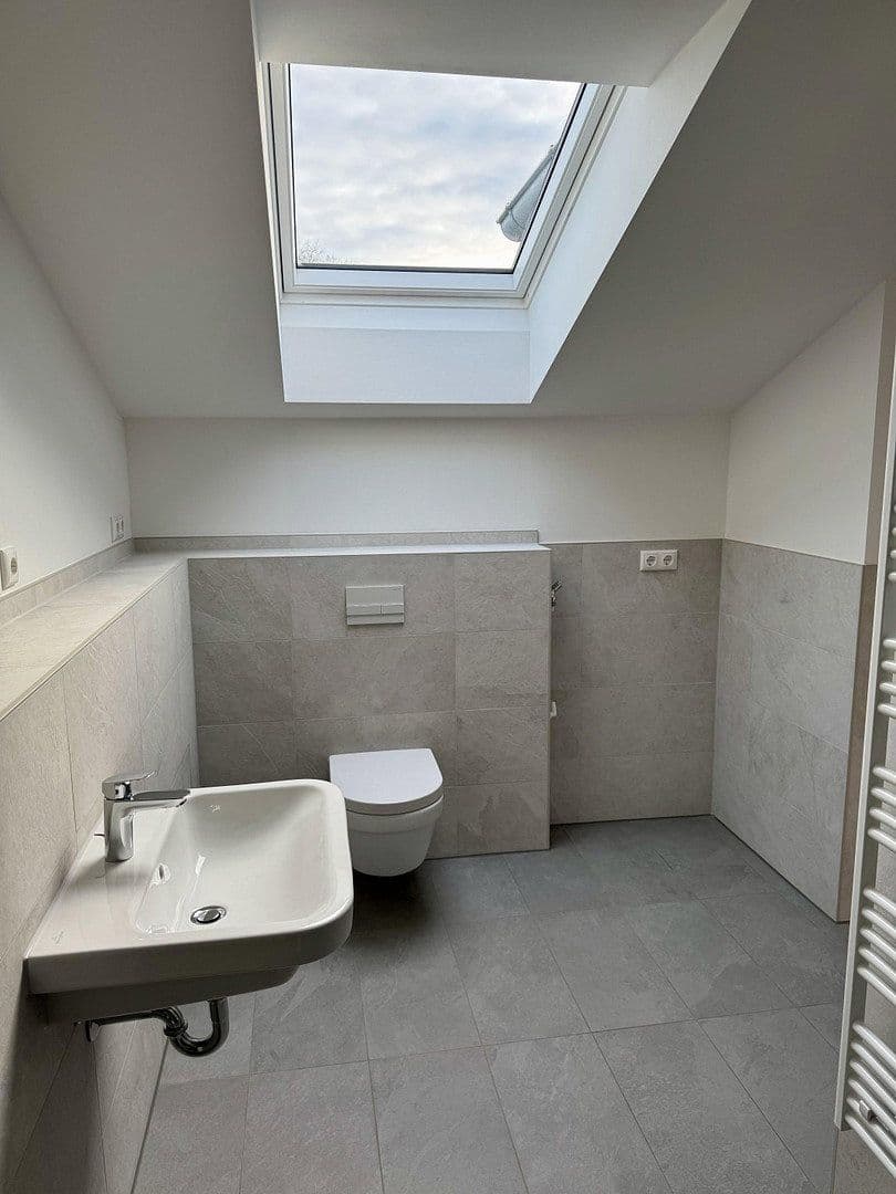 Prenájom bytu 3-izbový 79 m², Am Lupinenfeld 33A, Berlin, Berlín Prenájom bytu 3-izbový 79 m², Am Lupinenfeld 33A, Berlin, Berlín