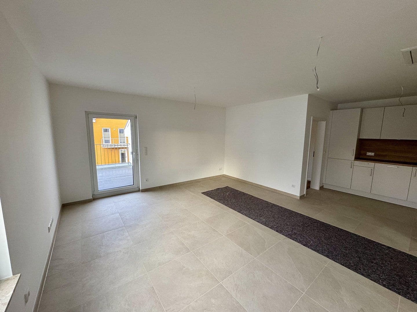 Prenájom bytu 3-izbový 79 m², Am Lupinenfeld 33A, Berlin, Berlín Prenájom bytu 3-izbový 79 m², Am Lupinenfeld 33A, Berlin, Berlín