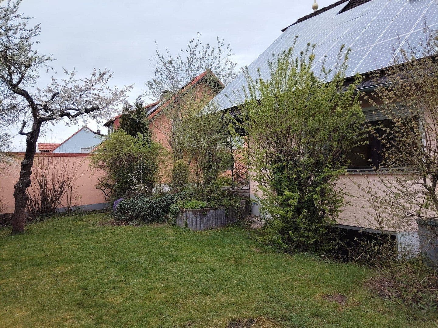 Predaj domu 260 m², pozemok 809 m², Kaulberg 16, Hemhofen, Bavorsko Predaj domu 260 m², pozemok 809 m², Kaulberg 16, Hemhofen, Bavorsko