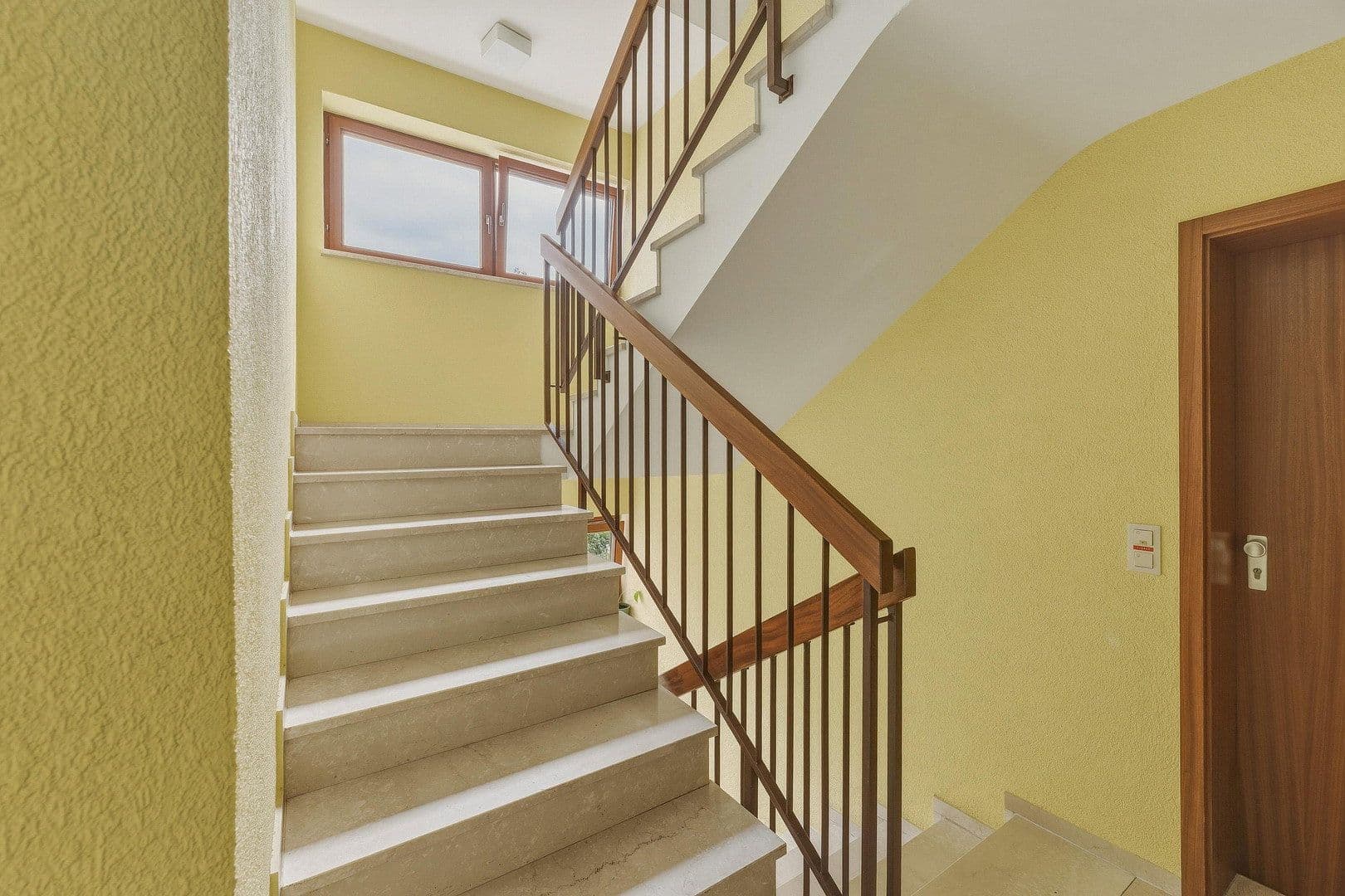 Predaj bytu 2-izbový 68 m², Ulm, Bádensko-Wurttembersko Predaj bytu 2-izbový 68 m², Ulm, Bádensko-Wurttembersko