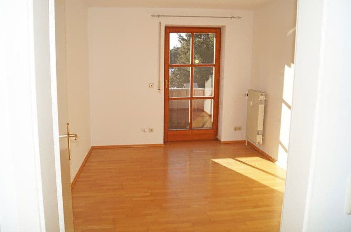 Prenájom domu 160 m², pozemok 400 m², Münchener Str.47, Sauerlach, Bavorsko Prenájom domu 160 m², pozemok 400 m², Münchener Str.47, Sauerlach, Bavorsko