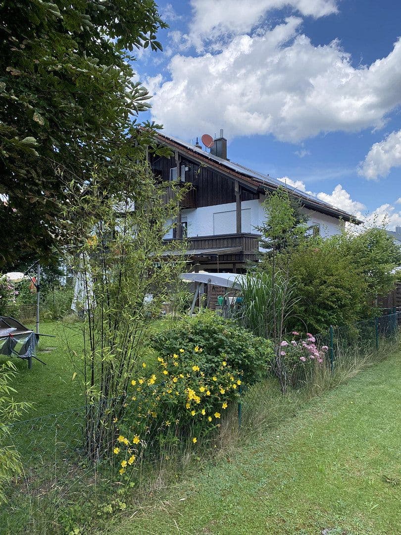 Prenájom domu 160 m², pozemok 400 m², Münchener Str.47, Sauerlach, Bavorsko Prenájom domu 160 m², pozemok 400 m², Münchener Str.47, Sauerlach, Bavorsko
