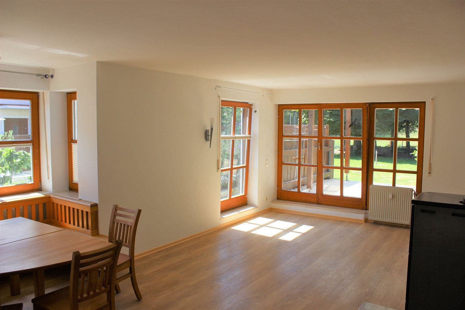 Prenájom domu 160 m², pozemok 400 m², Münchener Str.47, Sauerlach, Bavorsko Prenájom domu 160 m², pozemok 400 m², Münchener Str.47, Sauerlach, Bavorsko