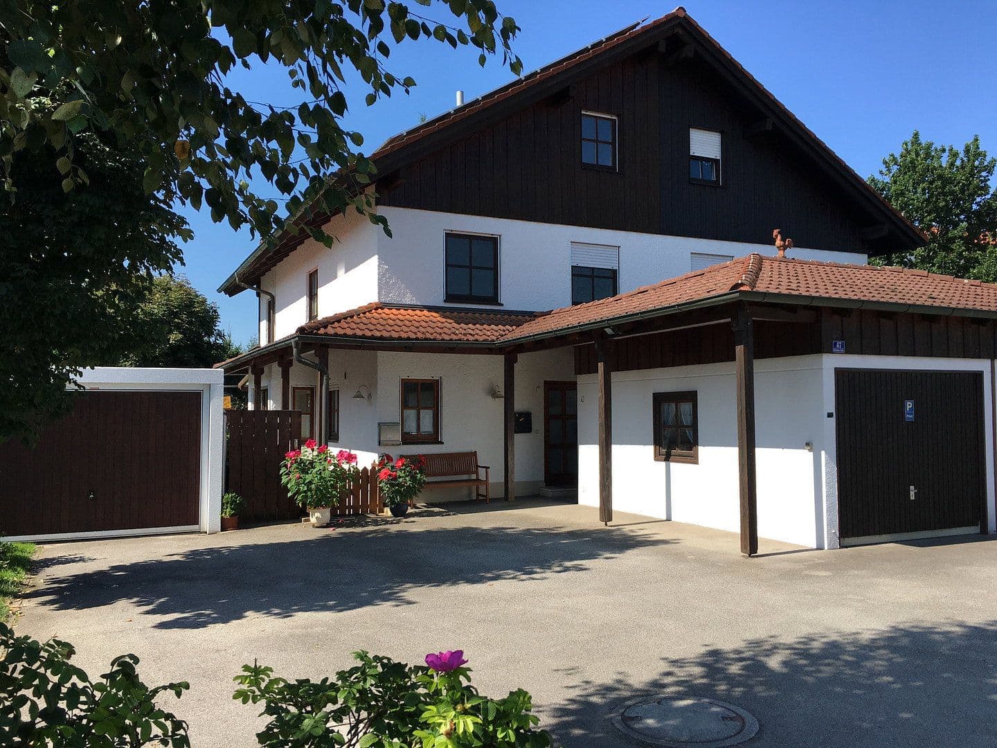 Prenájom domu 160 m², pozemok 400 m², Münchener Str.47, Sauerlach, Bavorsko Prenájom domu 160 m², pozemok 400 m², Münchener Str.47, Sauerlach, Bavorsko