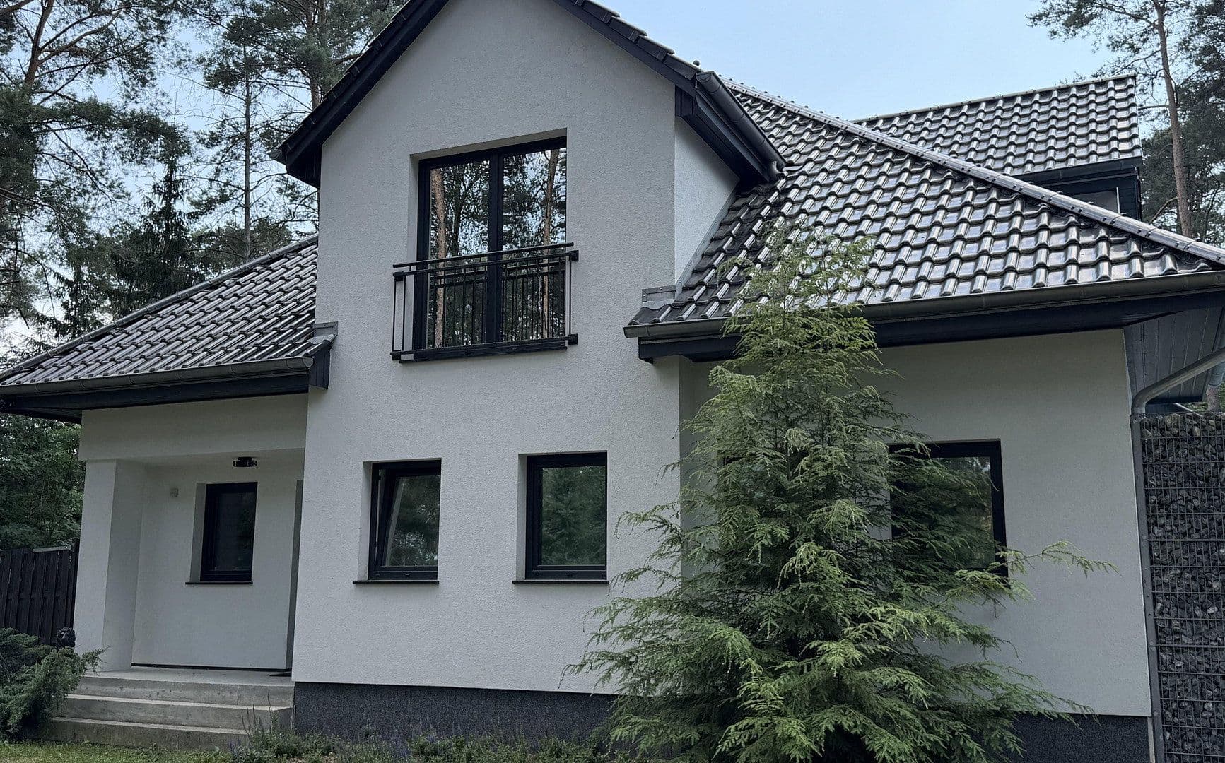 Predaj domu 368 m², pozemok 2.818 m², Lehniner Straße 7 / 7A, Borkwalde, Brandenbursko Predaj domu 368 m², pozemok 2.818 m², Lehniner Straße 7 / 7A, Borkwalde, Brandenbursko