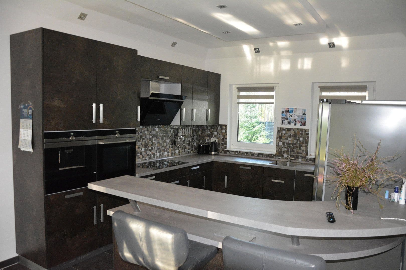 Predaj domu 368 m², pozemok 2.818 m², Lehniner Straße 7 / 7A, Borkwalde, Brandenbursko Predaj domu 368 m², pozemok 2.818 m², Lehniner Straße 7 / 7A, Borkwalde, Brandenbursko