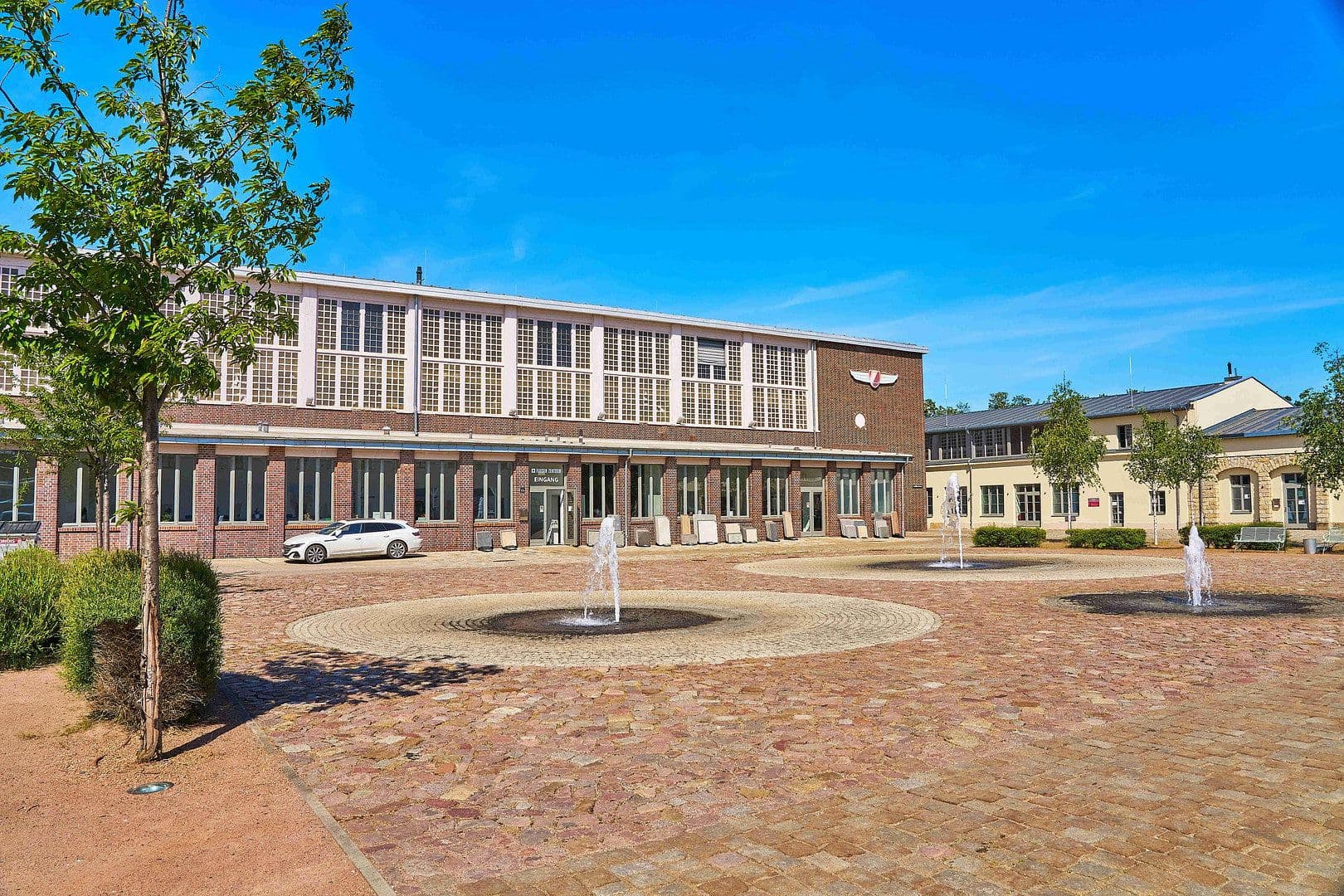 Prenájom nebytového priestoru 1.848 m², Dresden, Sasko Prenájom nebytového priestoru 1.848 m², Dresden, Sasko