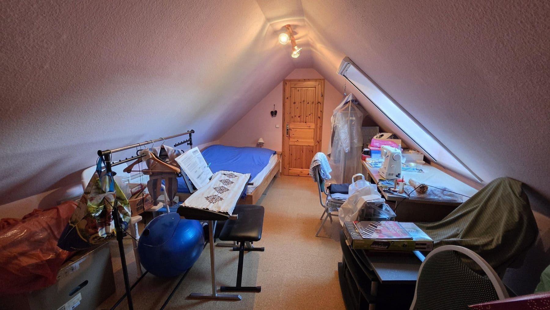 Predaj domu 300 m², pozemok 1.216 m², Marne, Šlezvicko-Holštajnsko Predaj domu 300 m², pozemok 1.216 m², Marne, Šlezvicko-Holštajnsko