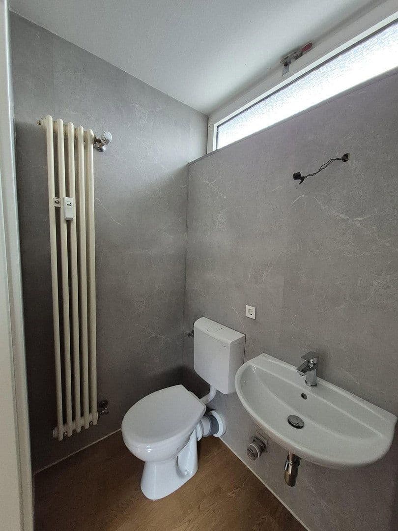 Prenájom bytu 5-izbový 160 m², Kastellaun, Porýnie-Falcko Prenájom bytu 5-izbový 160 m², Kastellaun, Porýnie-Falcko