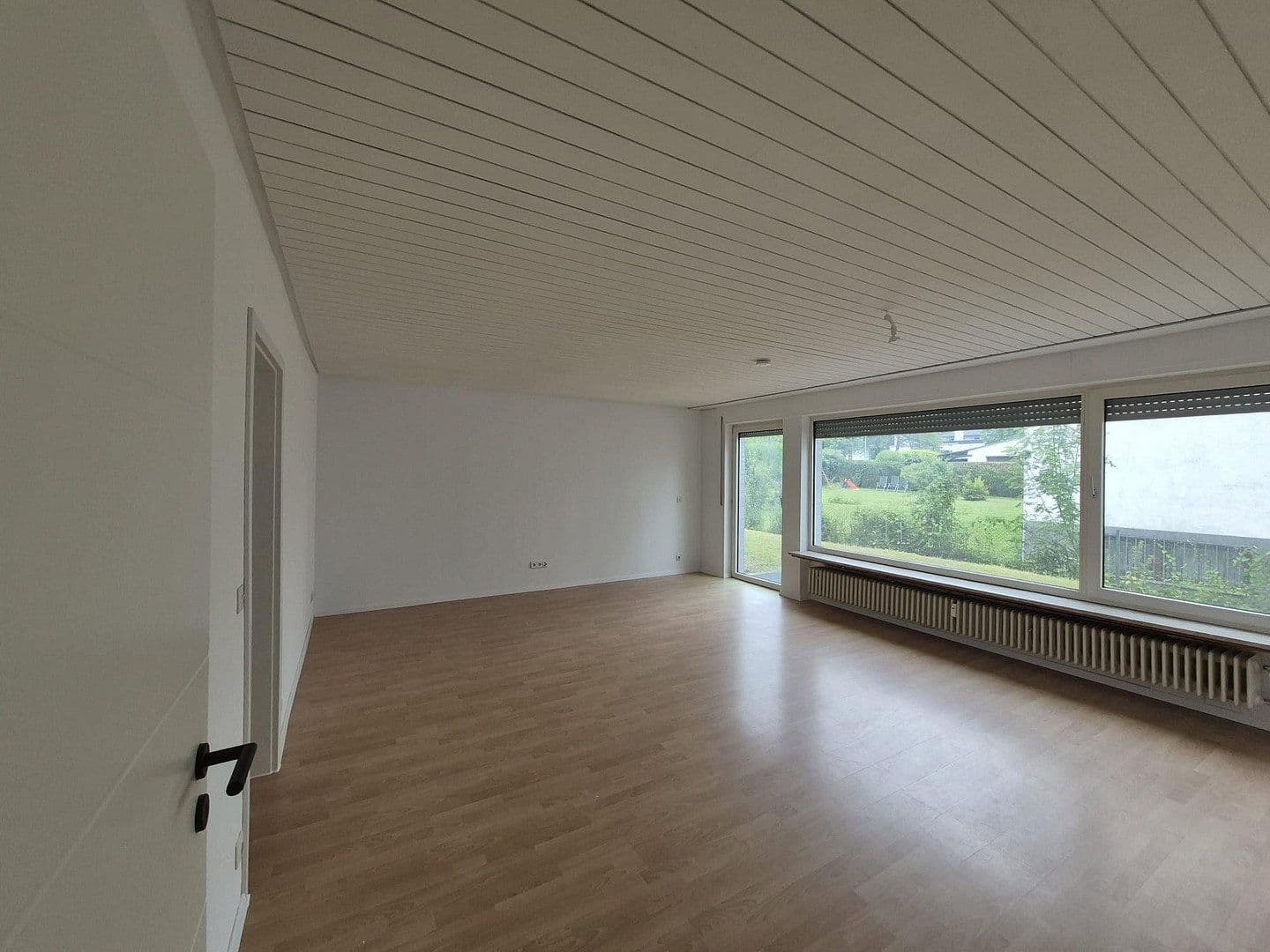 Prenájom bytu 5-izbový 160 m², Kastellaun, Porýnie-Falcko Prenájom bytu 5-izbový 160 m², Kastellaun, Porýnie-Falcko