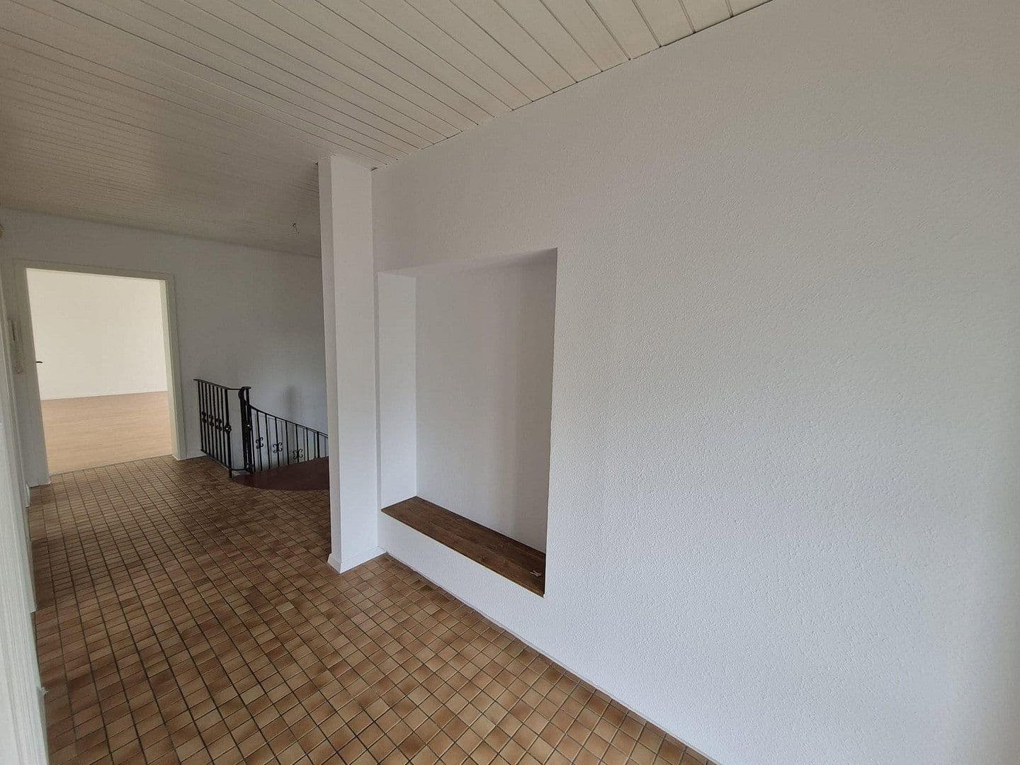 Prenájom bytu 5-izbový 160 m², Kastellaun, Porýnie-Falcko Prenájom bytu 5-izbový 160 m², Kastellaun, Porýnie-Falcko