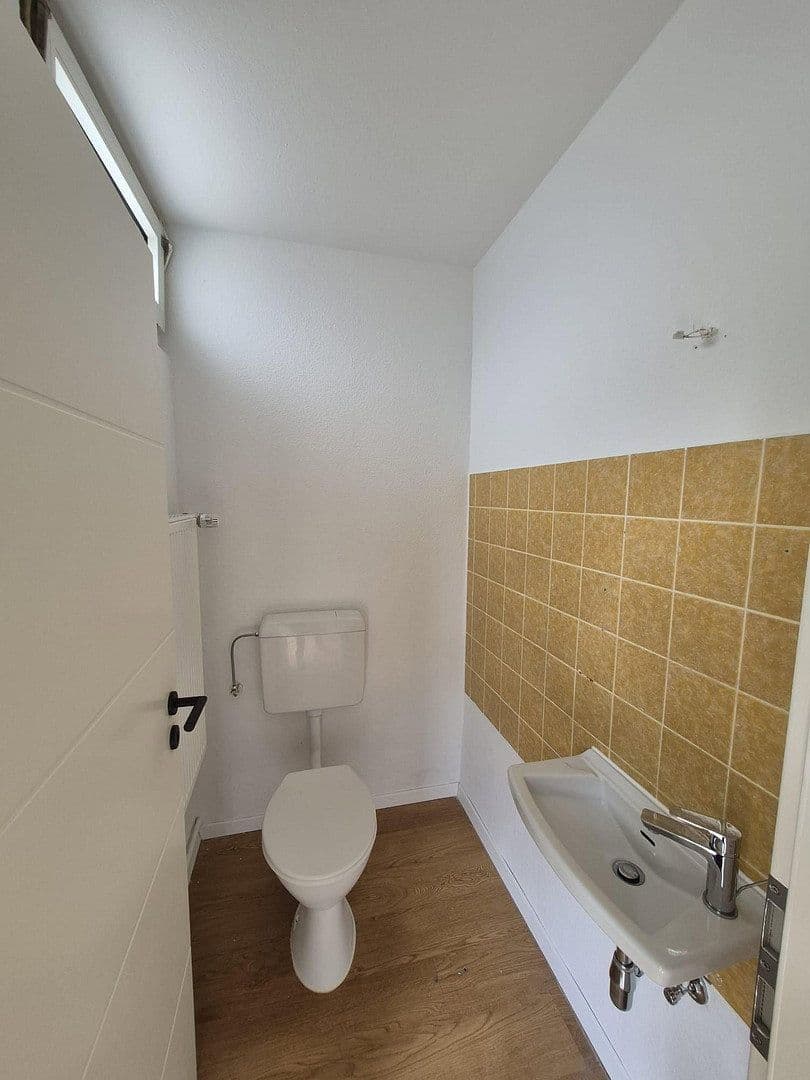 Prenájom bytu 5-izbový 160 m², Kastellaun, Porýnie-Falcko Prenájom bytu 5-izbový 160 m², Kastellaun, Porýnie-Falcko