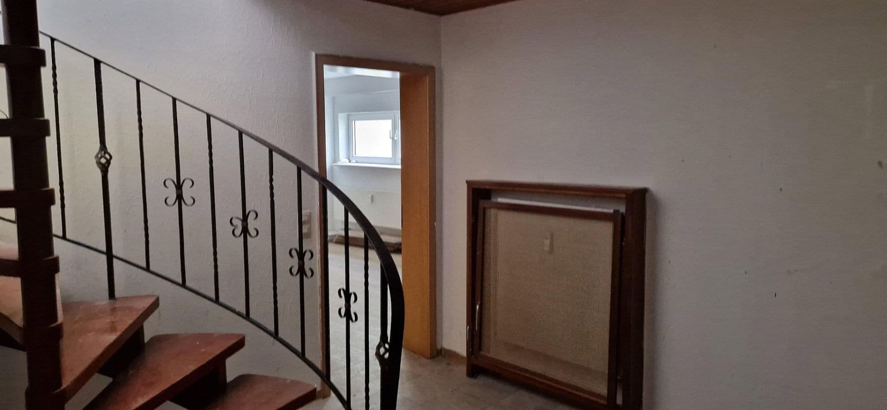 Prenájom bytu 5-izbový 160 m², Kastellaun, Porýnie-Falcko Prenájom bytu 5-izbový 160 m², Kastellaun, Porýnie-Falcko