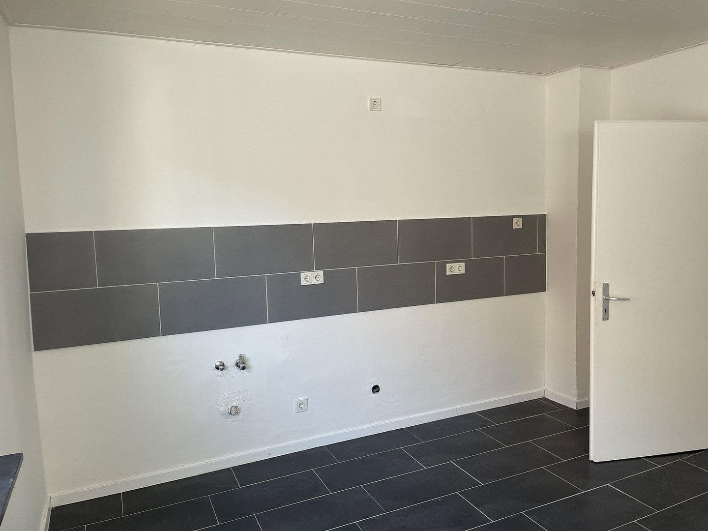 Predaj domu 405 m², pozemok 879 m², Münchweiler an der Rodalb, Porýnie-Falcko Predaj domu 405 m², pozemok 879 m², Münchweiler an der Rodalb, Porýnie-Falcko