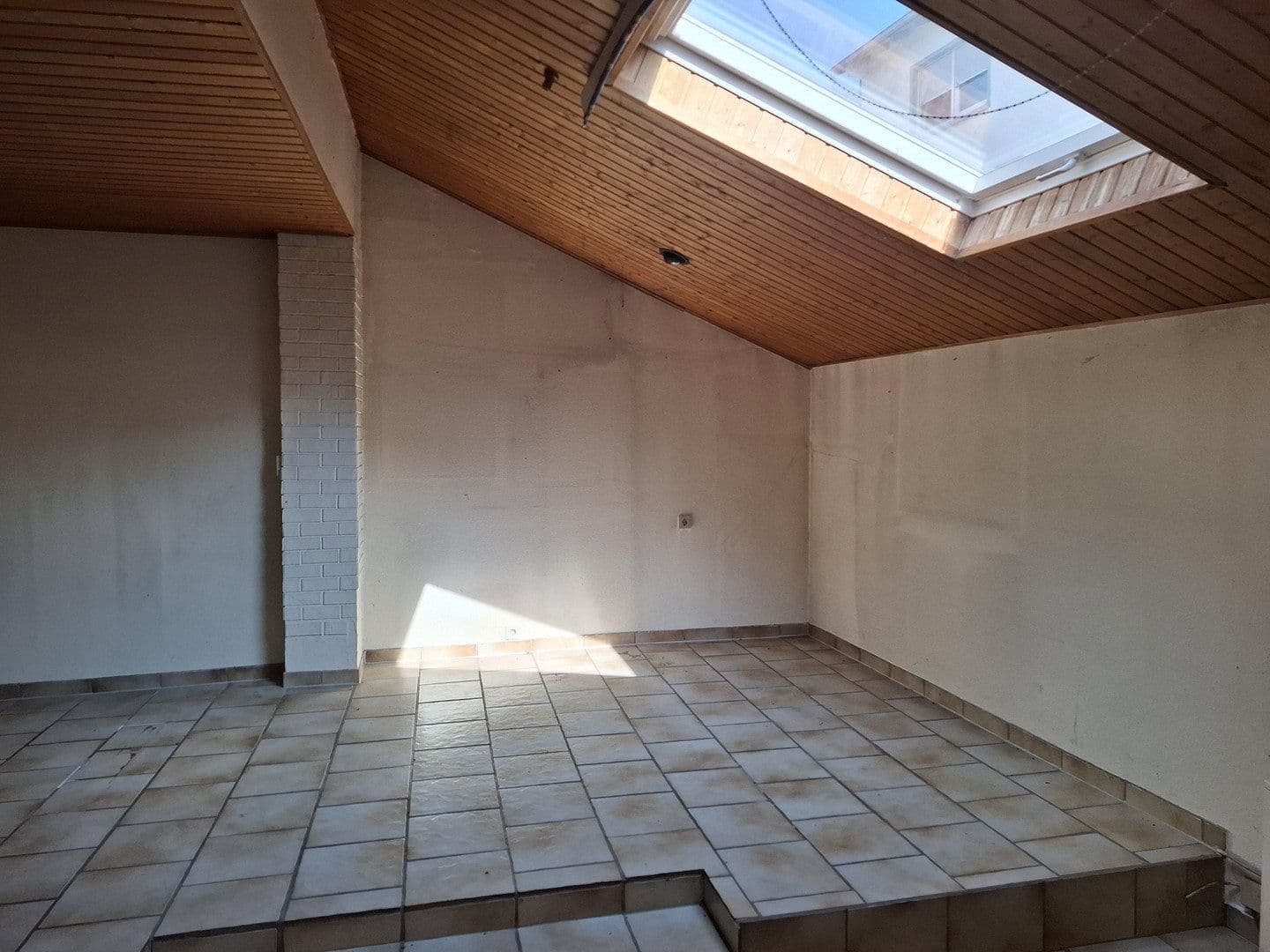 Predaj domu 107 m², pozemok 151 m², Reinheim, Hesensko Predaj domu 107 m², pozemok 151 m², Reinheim, Hesensko