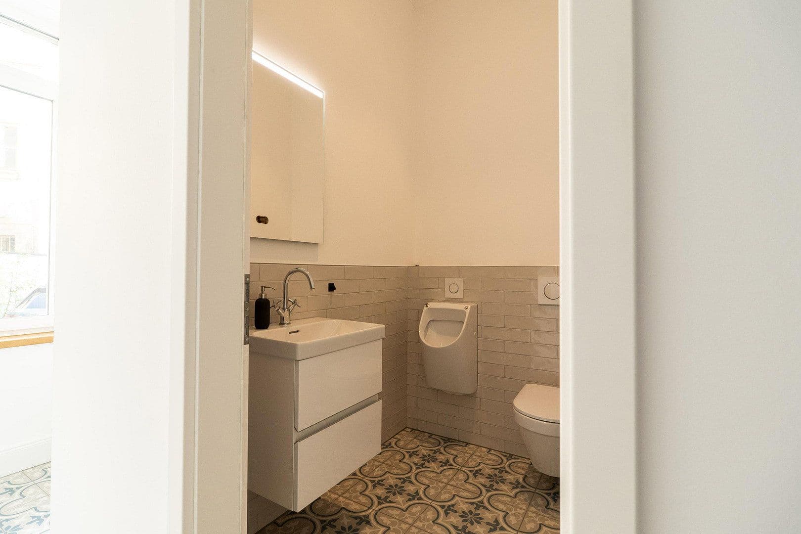 Prenájom kancelárie 80 m², Elisenstraße 31, Bayern - Aschaffenburg, Bavorsko Prenájom kancelárie 80 m², Elisenstraße 31, Bayern - Aschaffenburg, Bavorsko
