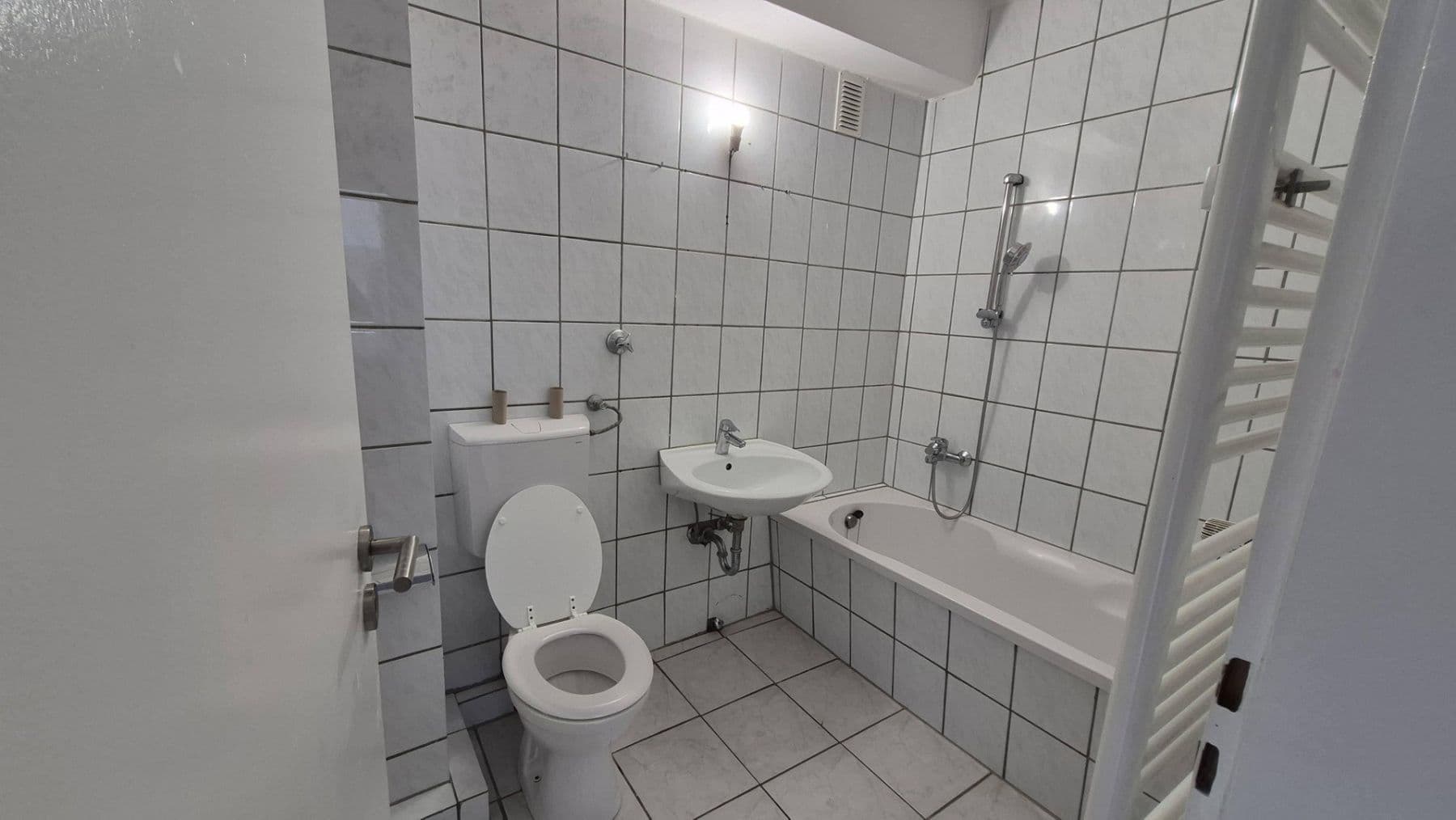 Predaj bytu 2-izbový 49 m², Feldstr. 47, Duisburg, Severné Porýnie - Westfálsko Predaj bytu 2-izbový 49 m², Feldstr. 47, Duisburg, Severné Porýnie - Westfálsko