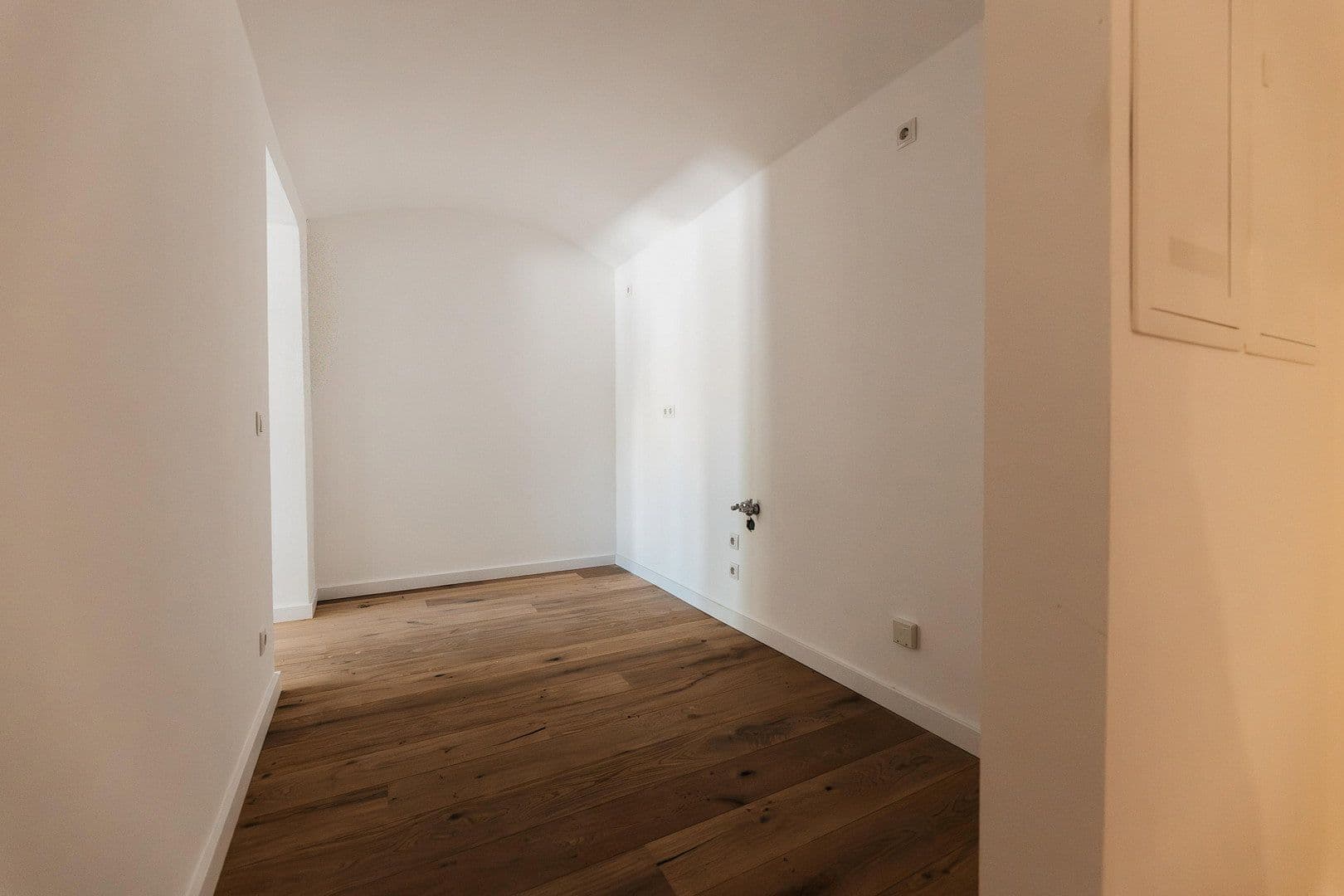 Prenájom bytu 4-izbový 94 m², Budenbergstraße 9, Magdeburg, Sasko-Anhaltsko Prenájom bytu 4-izbový 94 m², Budenbergstraße 9, Magdeburg, Sasko-Anhaltsko