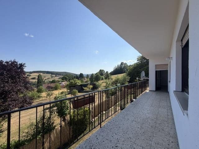 Prenájom bytu 4-izbový 95 m², Jahnstrasse 7, Sinntal, Hesensko Prenájom bytu 4-izbový 95 m², Jahnstrasse 7, Sinntal, Hesensko