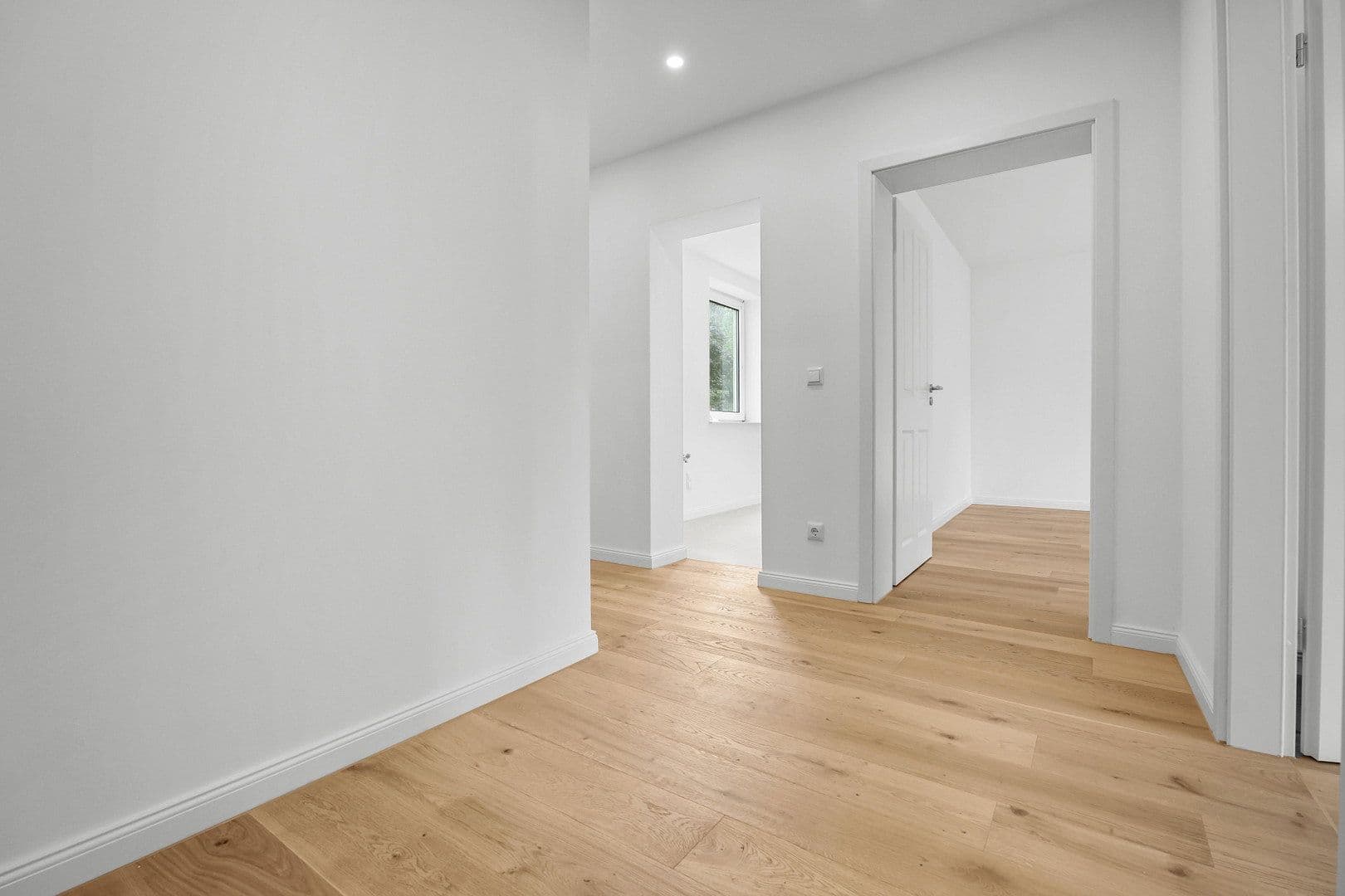 Prenájom bytu 2-izbový 57 m², Berliner Straße 1, Hannover, Dolné Sasko Prenájom bytu 2-izbový 57 m², Berliner Straße 1, Hannover, Dolné Sasko