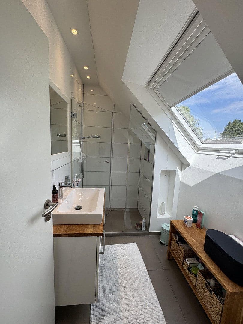 Predaj domu 194 m², pozemok 825 m², Kaarst, Severné Porýnie - Westfálsko Predaj domu 194 m², pozemok 825 m², Kaarst, Severné Porýnie - Westfálsko