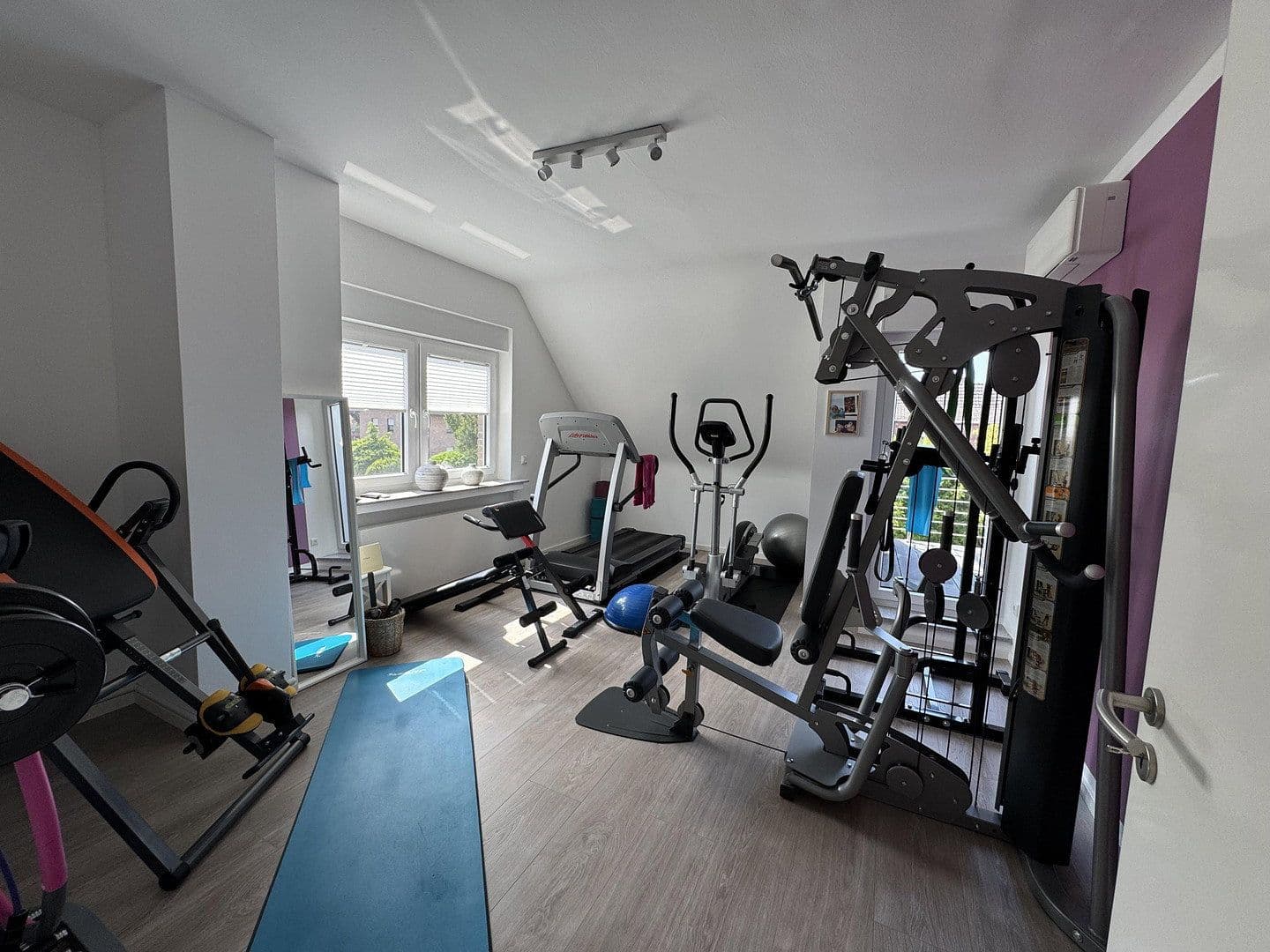 Predaj domu 194 m², pozemok 825 m², Kaarst, Severné Porýnie - Westfálsko Predaj domu 194 m², pozemok 825 m², Kaarst, Severné Porýnie - Westfálsko