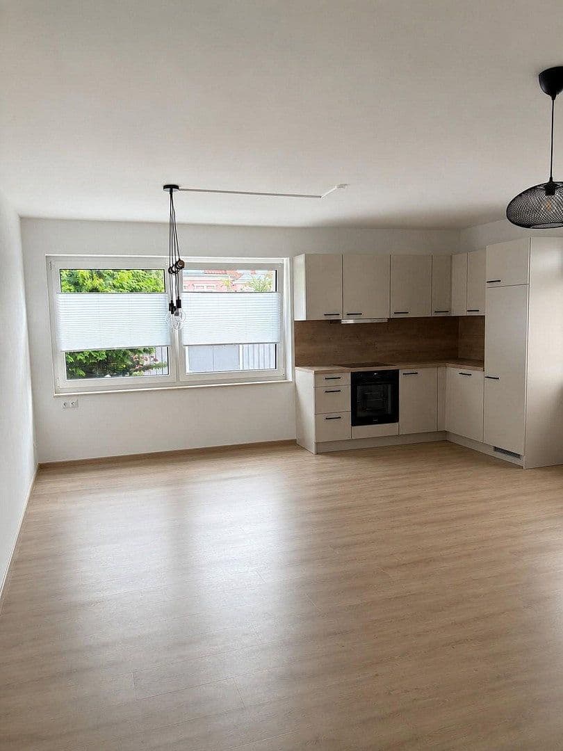 Prenájom bytu 3-izbový 83 m², Wilhelmstraße 3, Grimmen, Meklenbursko-Predpomoransko Prenájom bytu 3-izbový 83 m², Wilhelmstraße 3, Grimmen, Meklenbursko-Predpomoransko