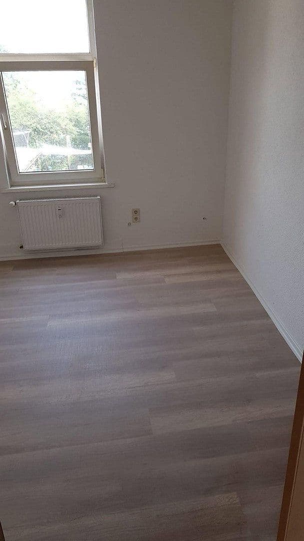Prenájom bytu 5-izbový 115 m², Lichtentanner Str 14, Zwickau, Sasko Prenájom bytu 5-izbový 115 m², Lichtentanner Str 14, Zwickau, Sasko