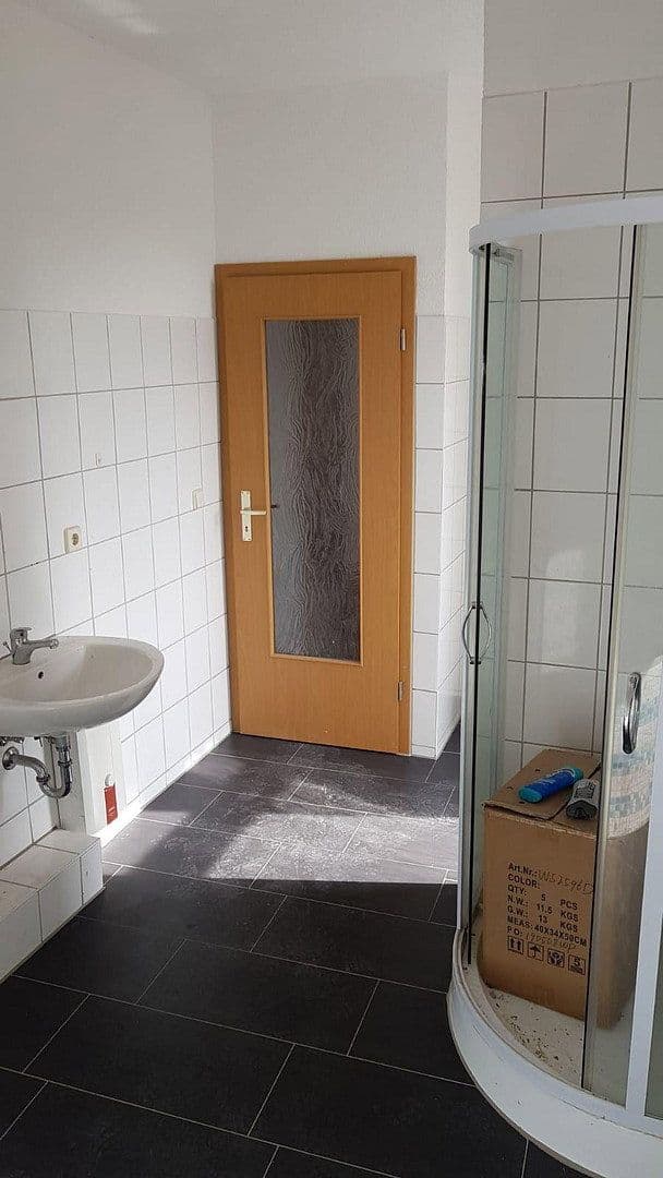 Prenájom bytu 5-izbový 115 m², Lichtentanner Str 14, Zwickau, Sasko Prenájom bytu 5-izbový 115 m², Lichtentanner Str 14, Zwickau, Sasko