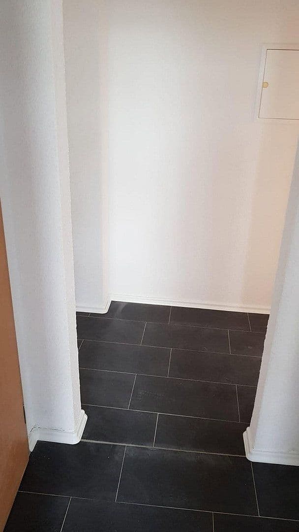 Prenájom bytu 5-izbový 115 m², Lichtentanner Str 14, Zwickau, Sasko Prenájom bytu 5-izbový 115 m², Lichtentanner Str 14, Zwickau, Sasko