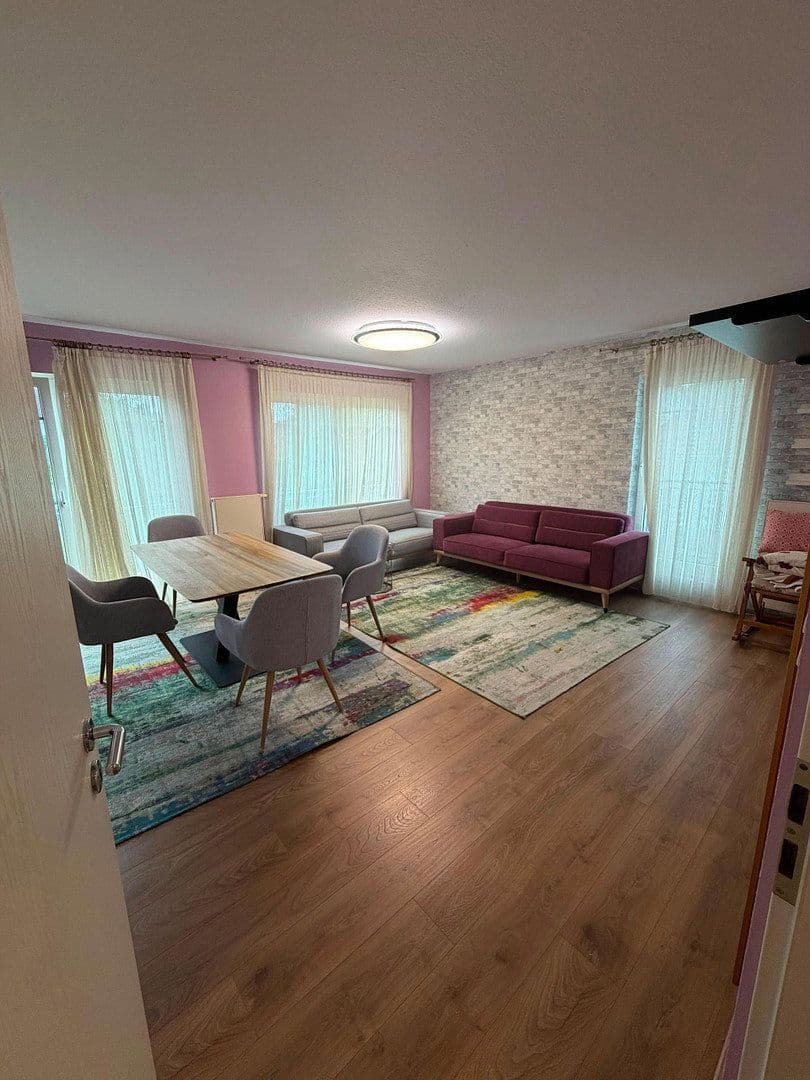 Prenájom bytu 4-izbový 108 m², Am Schlagsbach 11, Dreieich, Hesensko Prenájom bytu 4-izbový 108 m², Am Schlagsbach 11, Dreieich, Hesensko