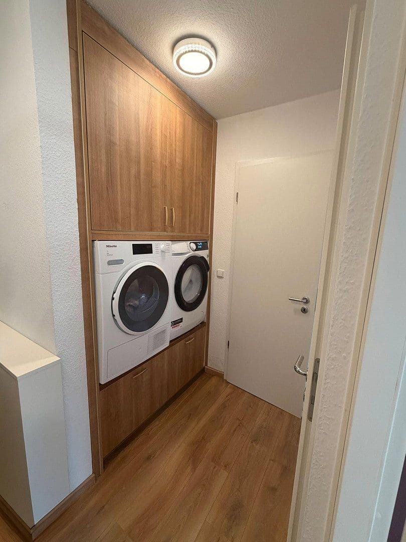 Prenájom bytu 4-izbový 108 m², Am Schlagsbach 11, Dreieich, Hesensko Prenájom bytu 4-izbový 108 m², Am Schlagsbach 11, Dreieich, Hesensko