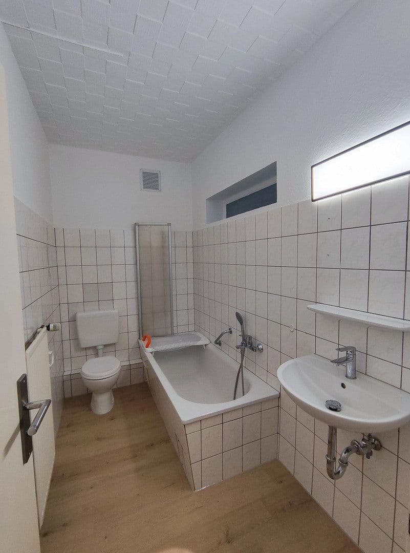 Prenájom bytu 2-izbový 58 m², Krefeld, Severné Porýnie - Westfálsko Prenájom bytu 2-izbový 58 m², Krefeld, Severné Porýnie - Westfálsko